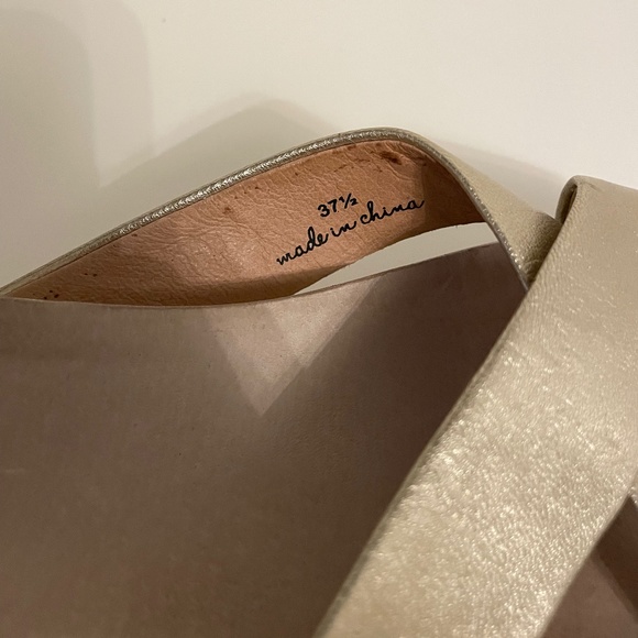 Joie Addy White Gold Criss Cross Sandals - Picture 5 of 7